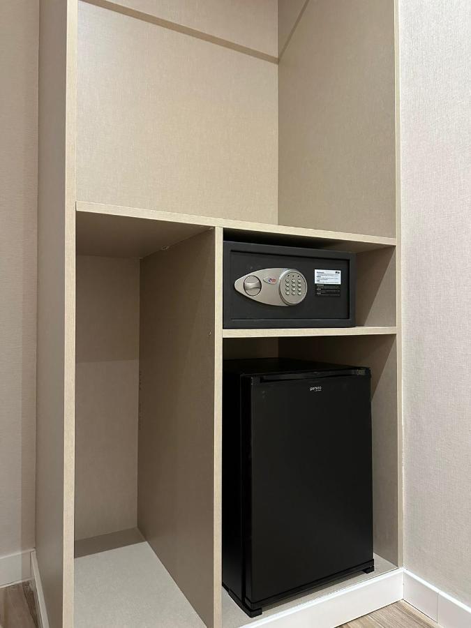 Cc Opera Suites Μαδρίτη Εξωτερικό φωτογραφία