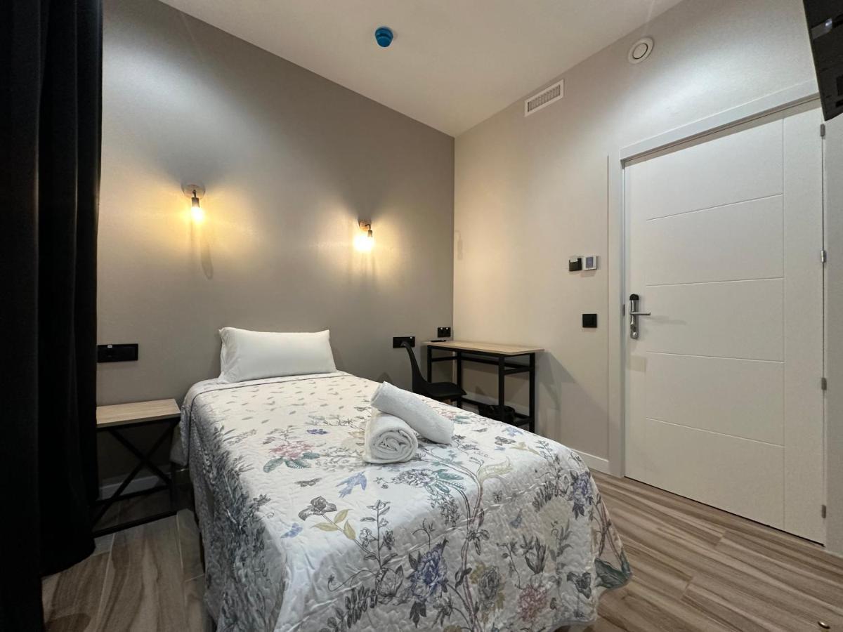 Cc Opera Suites Μαδρίτη Εξωτερικό φωτογραφία
