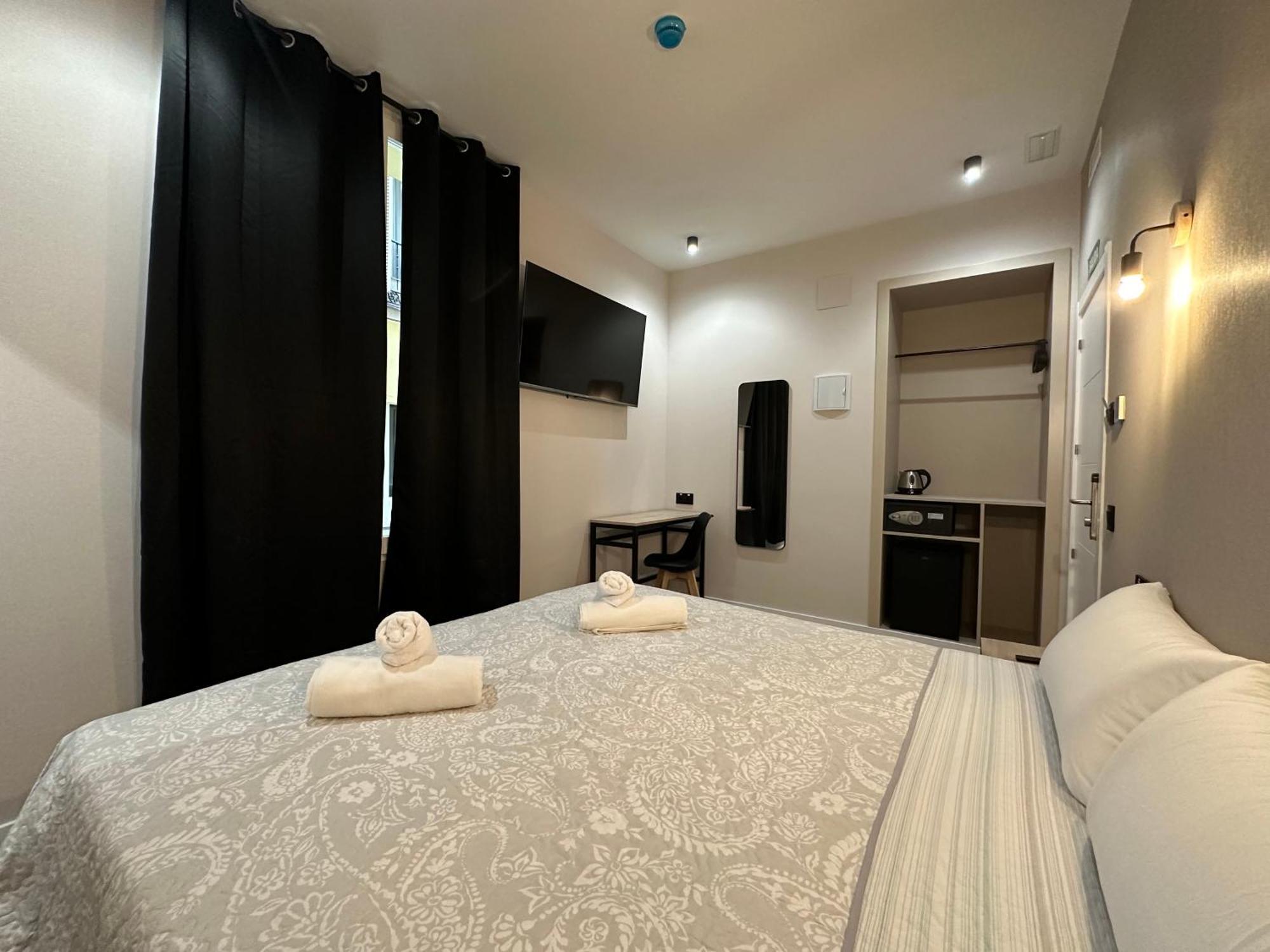 Cc Opera Suites Μαδρίτη Εξωτερικό φωτογραφία